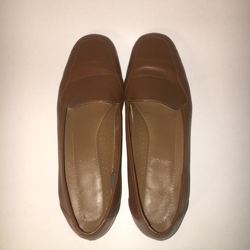 Lorenzo Classic Women Leather Loafers  8.5 - Picture 3 of 4